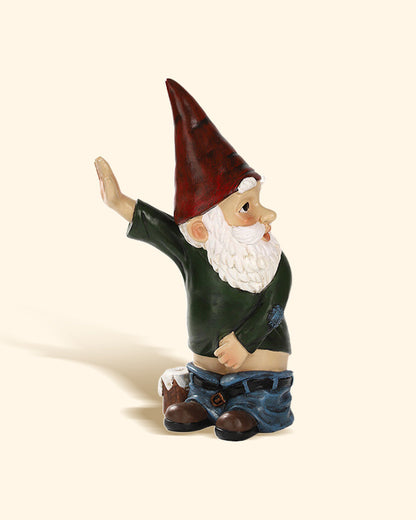 Funny peeing gnome Gnome Garden Statue