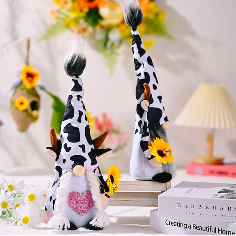 Farmhouse Cow Gnomes with Sunflower