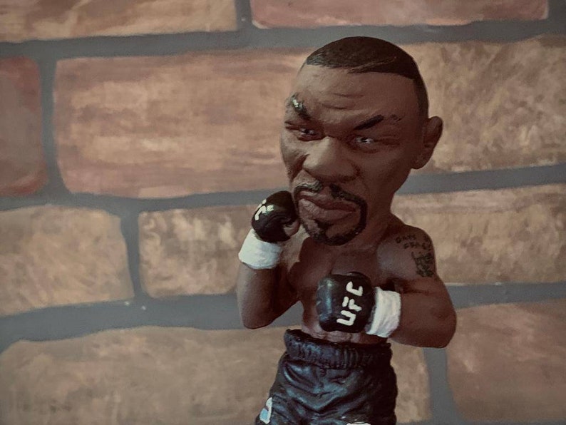 Famous Character Sculpture Garden Decor